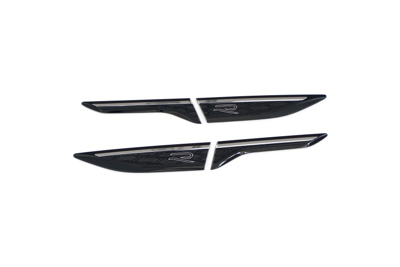 Volkswagen Taigo 'r-line' embleem zijkant