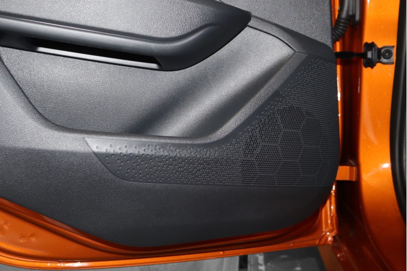 Škoda Fabia 6VA achterluidsprekers