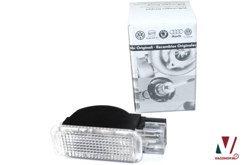 Audi, SEAT, Volkswagen LED instaplijst, 4B0947415A