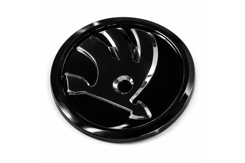 Škoda Karoq voorzijde logo zwart Škoda Karoq voorzijde logo zwart