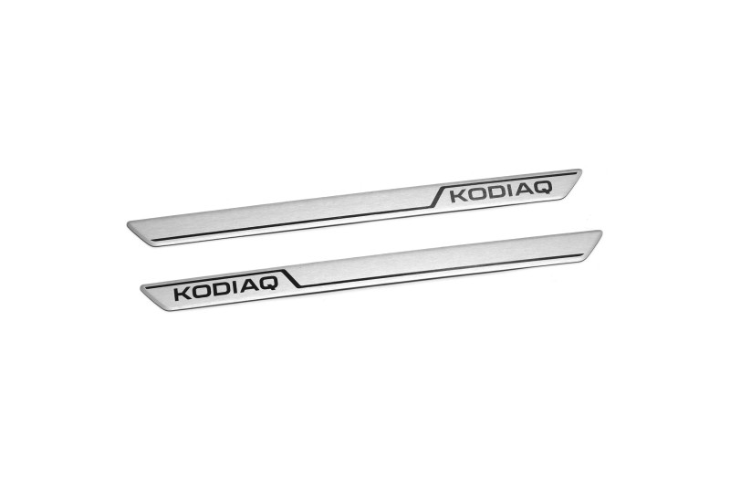 Skoda Kodiaq (57H) instaplijsten zilver (achterzijde)