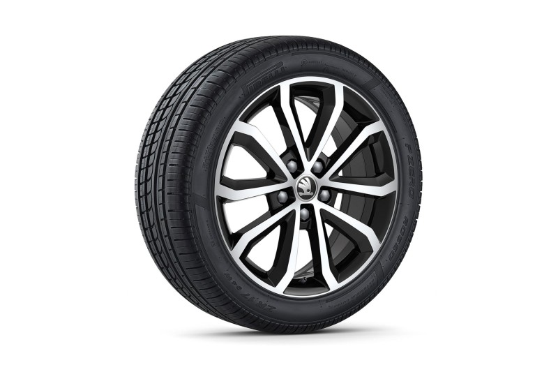 Škoda Hawk 17" inch met zomerbanden Škoda Hawk 17" inch met zomerbanden