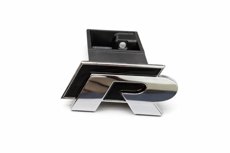 Volkswagen Golf 7 (5G) Facelift 'r-line' grill embleem 