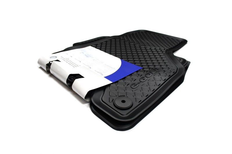 Volkswagen e-Golf 7 (5GE) rubber mattenset (voor- en achterzijde) Volkswagen e-Golf 7 (5GE) rubber mattenset (voor- en achterzijde)
