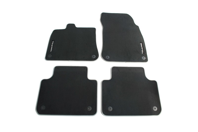 Volkswagen Touareg 3 (CR) mattenset (voor- en achterzijde)