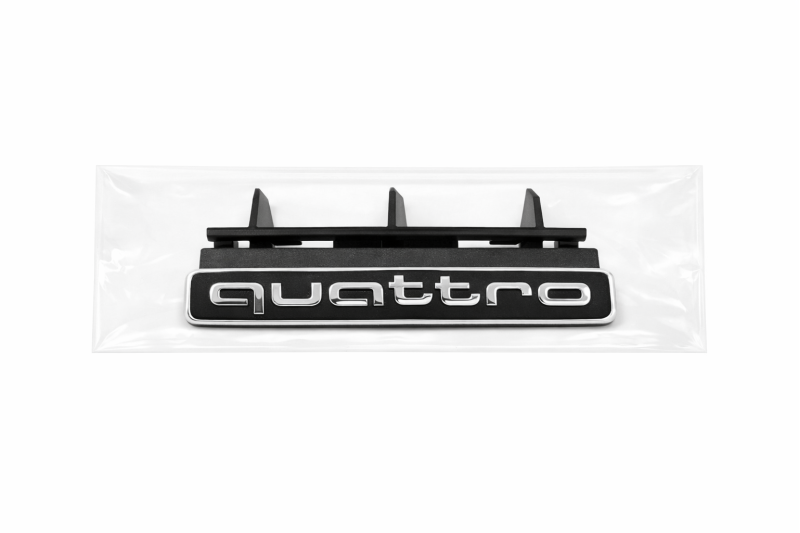 Audi Q5 (FY) Quattro grill embleem 