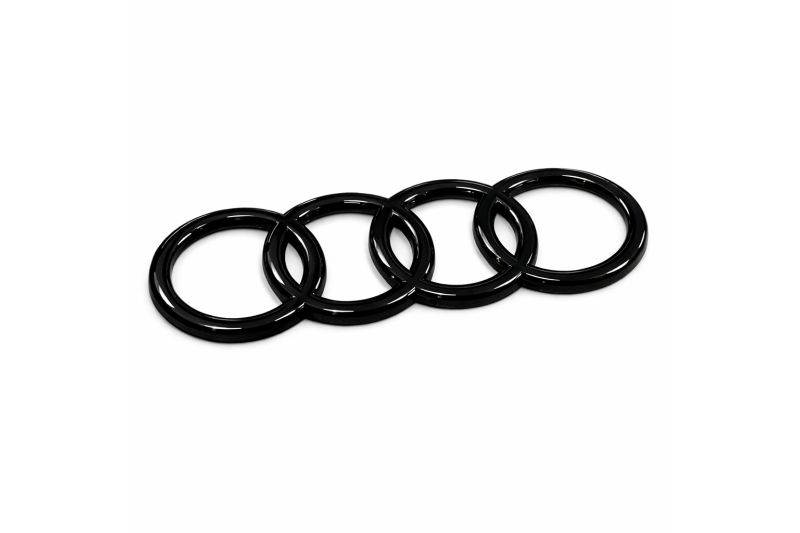 Audi Q6 e-tron logo zwart achterzijde Audi Q6 e-tron logo zwart achterzijde