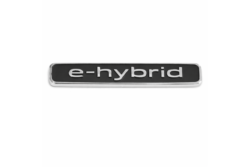 Audi embleem 'e-hybrid' zijkant