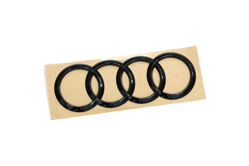 Audi A4 sedan (B9) zwart logo achterzijde in hoogglans