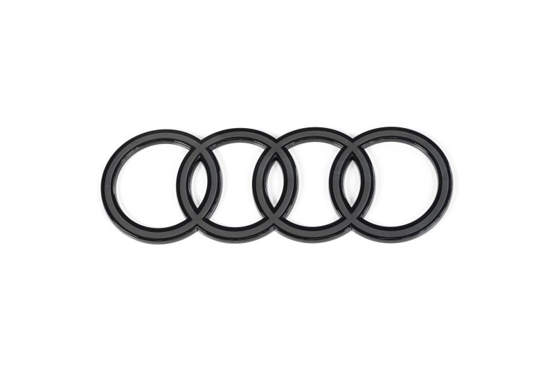 Audi A3 (8Y) limousine logo achter black-edition