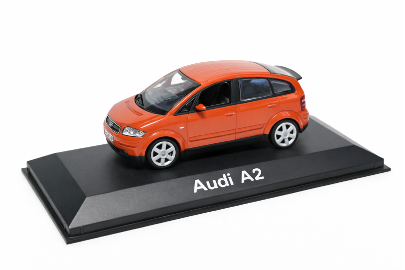 Audi A2 modelauto (1:43) rood-oranje