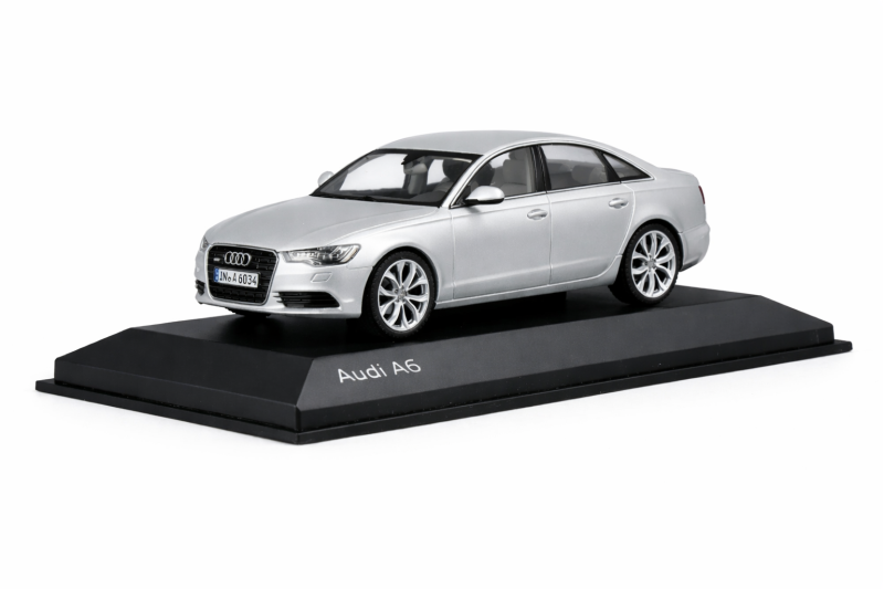 Audi A6 Limousine modelauto (1:43) Ijszilver