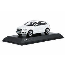 Audi Q5 modelauto (1:43) Glacierwit