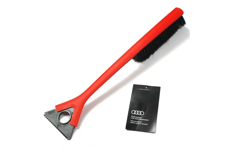 Audi ijskrabber met sneeuwborstel