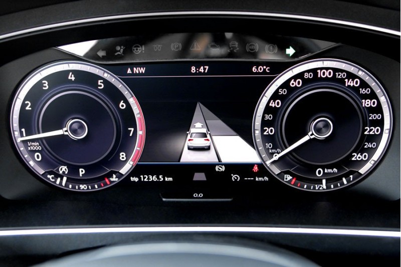 Inparkeerhulp Passat 3G B8