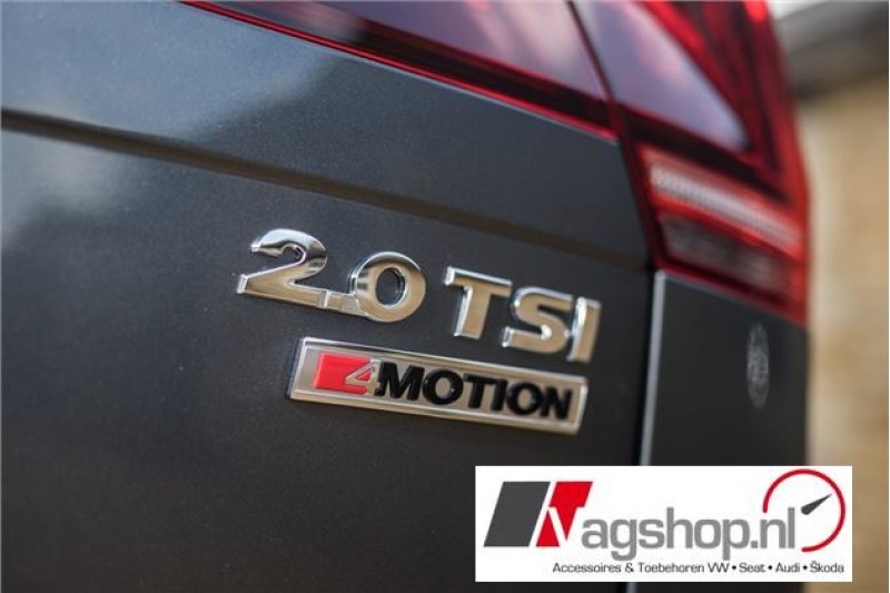 VW Passat (B8) 2.0 TSI 4Motion (TSI=ROOD) plak embleem achterkant 