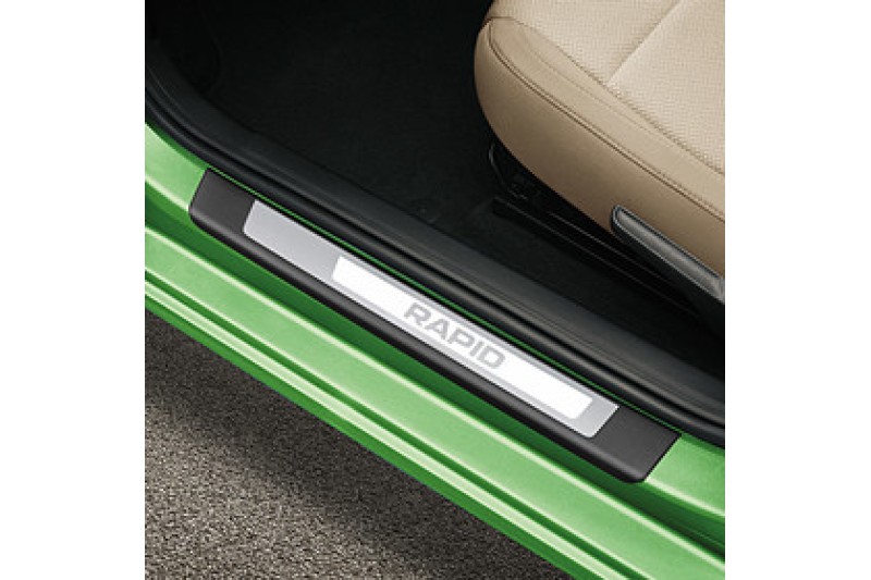 Škoda Rapid dorpellijsten aluminium met opdruk