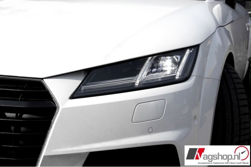 Audi TT (8S) LED Matrix koplampen met dynamisch knipperlicht