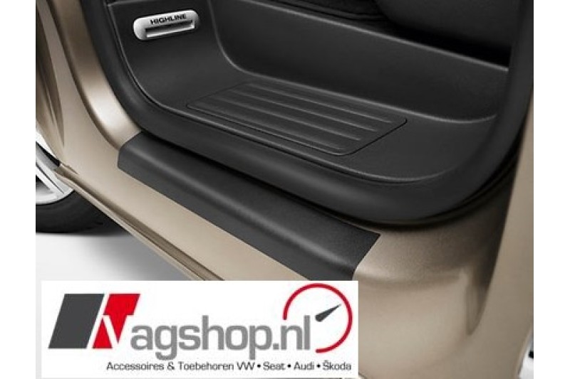 VW Transporter (T5 & T6) instapfolie/dorpelbeschermfolie zwart