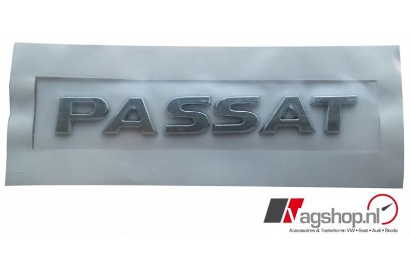 VW Passat (B8) plak embleem achterkant 