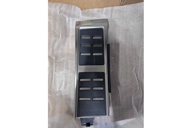 Afdekking voor de voetsteun aluminium Audi A8 Uitverkoop!