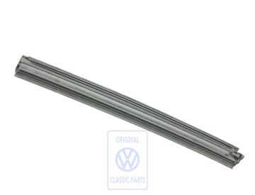 Volkswagen Golf 3 (1H) raamafdichting - linksvoor, satijnzwart