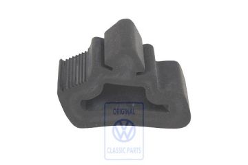 Volkswagen Passat B3 geleidestuk motorruimte