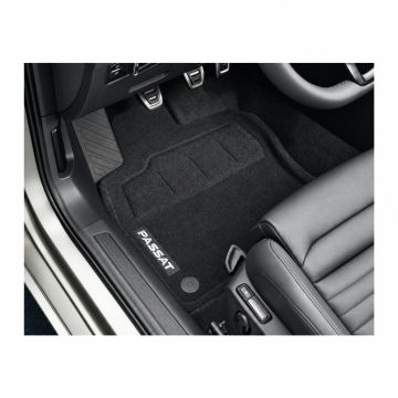 Volkswagen Passat (B8) velours mattenset - zwart