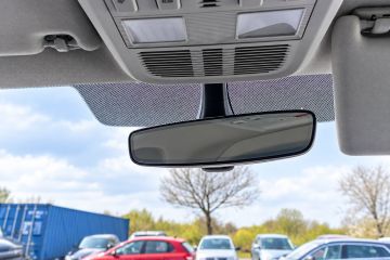 Volkswagen, Škoda automatisch dimmende binnenspiegel met grootlichtassistent