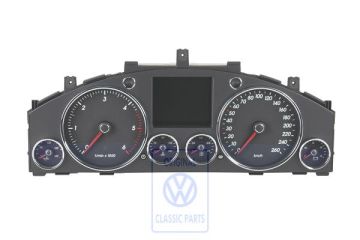 Volkswagen Touareg 1 (7L) instrumentenpaneel 260 km/h met 5-inch kleurendisplay, diesel