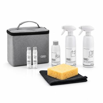 Audi reinigingsset met tas (7-delig)