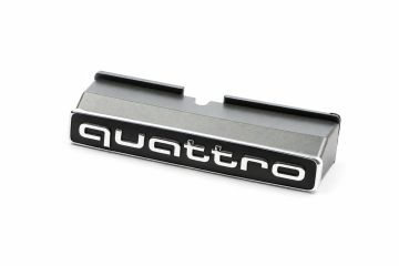 Audi Q3 (8U) embleem