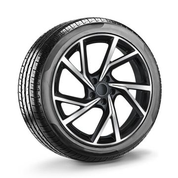 Audi A3 (8Y) all-seasonset - zwart gepolijst (stijl 2)