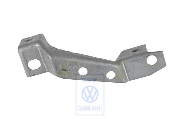 Volkswagen Passat B4 bevestigingshoek voorframe - links
