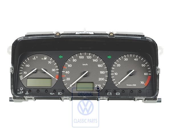 Volkswagen Passat B4 instrumentenpaneel 220 km/u met multifunctioneel display (ADZ)