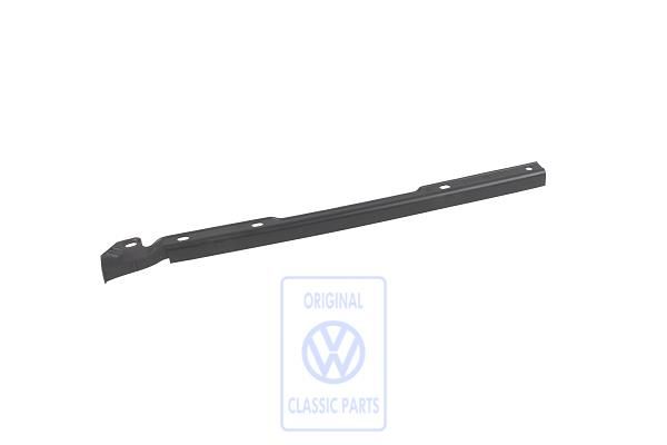 Volkswagen Passat B4 geleideprofiel achterbumper - links