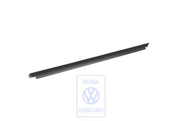 Volkswagen Passat B5 (3B) raamschachtafdichting - rechtsachter binnen, satijnzwart
