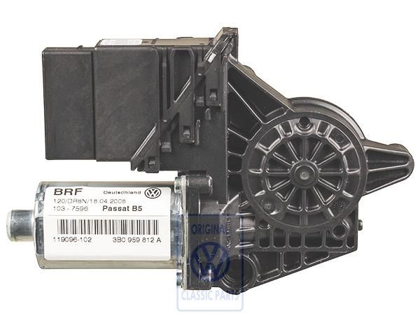 Volkswagen Passat B5 (3B) raammotor - rechtsachter