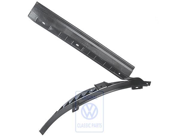 Volkswagen Passat B5 (3B) geleideprofiel achterbumper - links, stationwagen