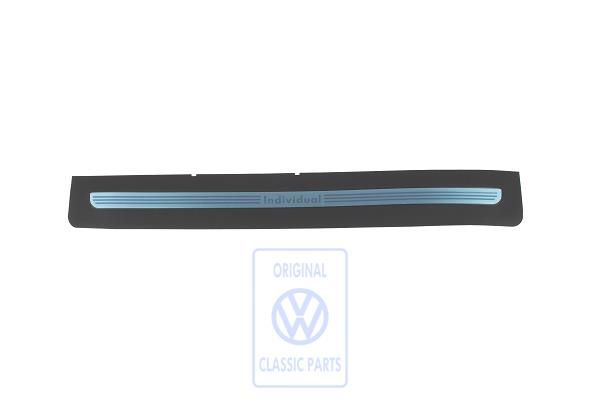 Volkswagen Passat B6 (3C) instapbeschermfolie INDIVIDUAL - rechtsvoor, zwart/chroom