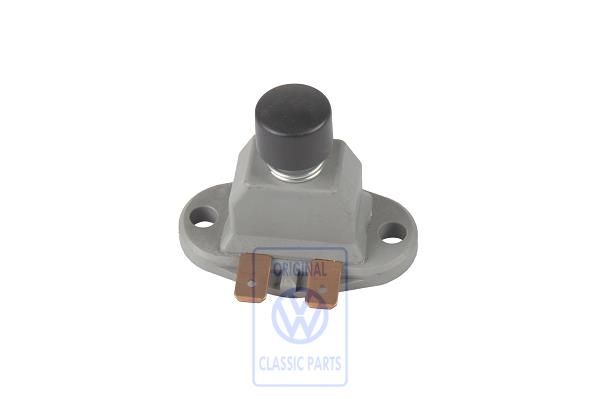 Volkswagen Passat B2 eindschakelaar gaspedaal voor airco (diesel)