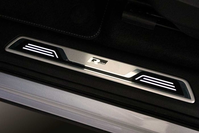Complete set voor instaplijsten met verlichting voor Volkswagen Touareg CR
