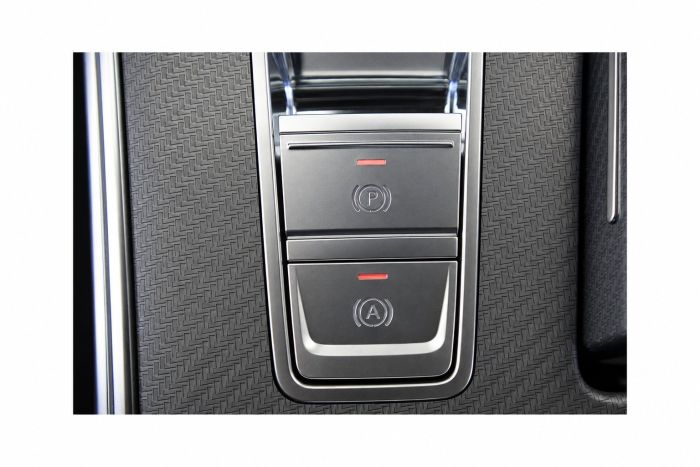 Complete set Autohold, Hill Start Assist voor Audi Q8 4M