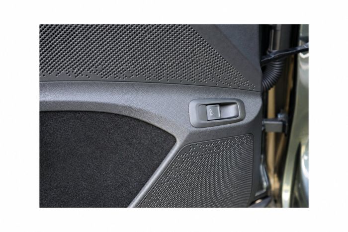Push button-driver voor elektrische achterklep voor Škoda Enyaq 5A