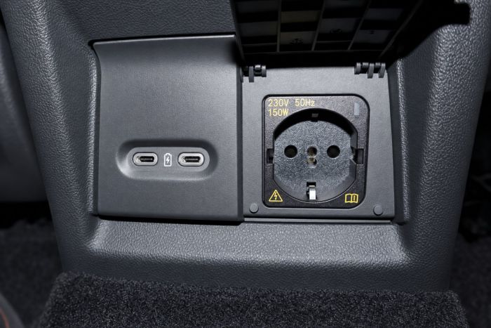 Complete set voor 230 Volt-aansluiting + USB hub voor Škoda Enyaq 5A