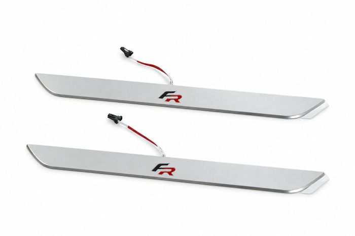 SEAT Ateca (KH7), Leon 3 (5F) set instaplijsten