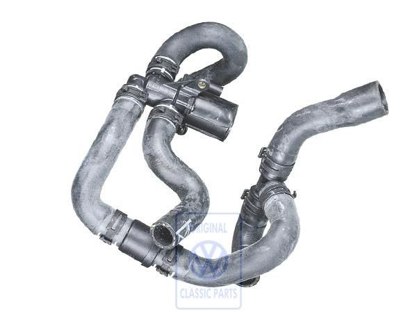 Volkswagen Transporter T5 koelvloeistofslang omschakelklep naar extra waterpomp (AXA)
