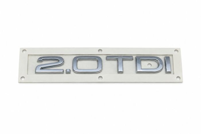Audi Q3 (8U), Q5 embleem - chroom