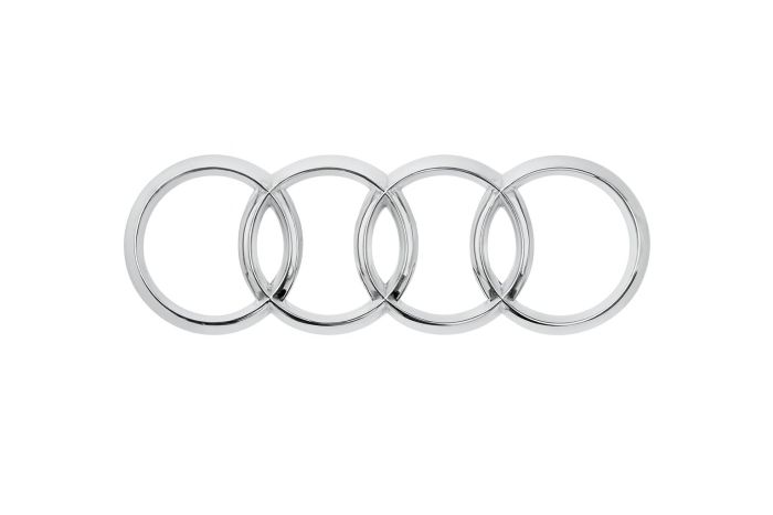 Audi A4 (B8) logo - chroom