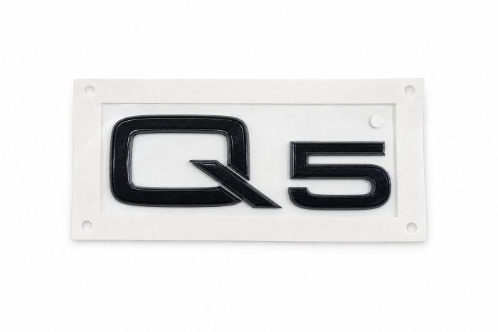 Audi Q5 (FY) embleem